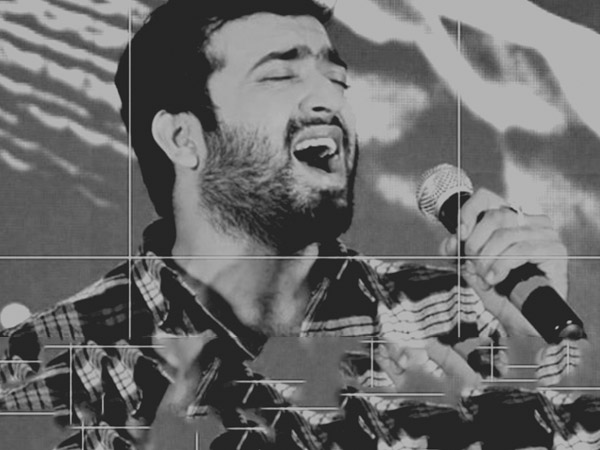 Sri Charan Pakala singing live on stage
